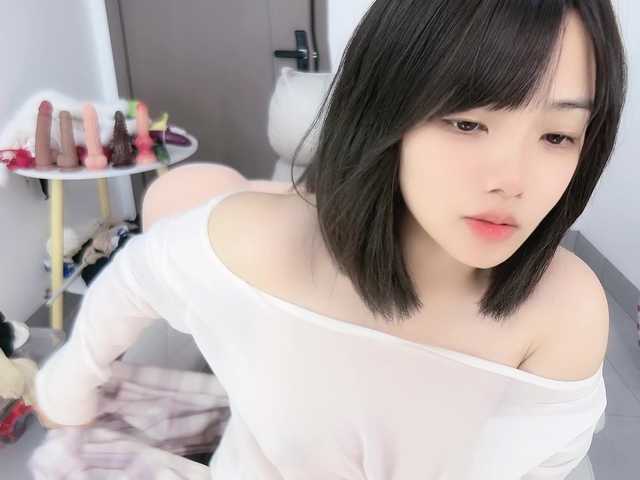 Miqibaob live cam on BongaCams