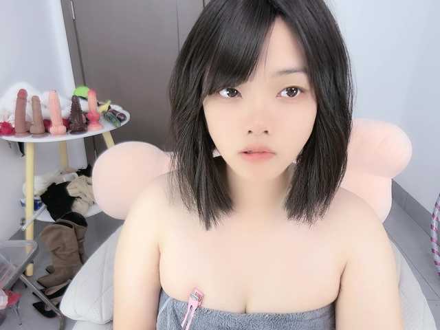 Miqibaob live cam on BongaCams
