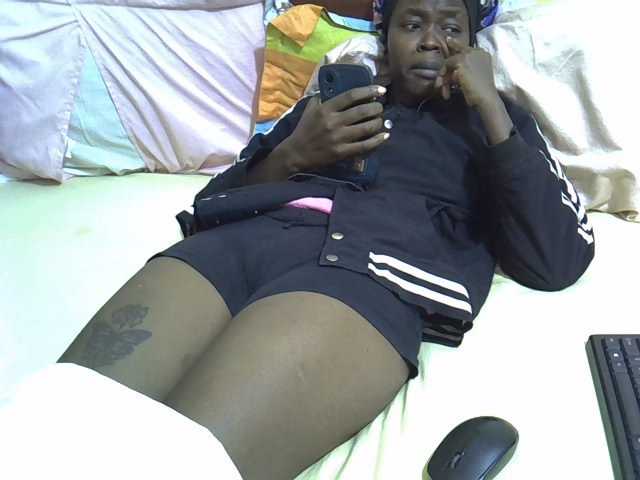 Smallgirl21 live cam on BongaCams