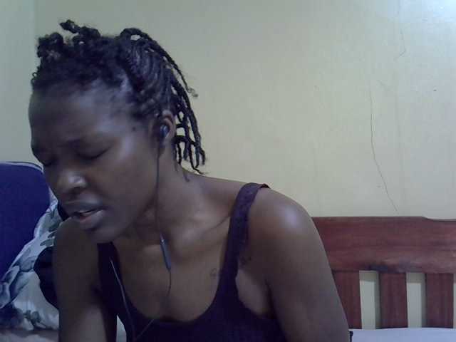 Smallgirl21 live cam on BongaCams
