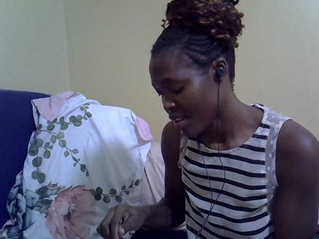 Smallgirl21 live cam on BongaCams
