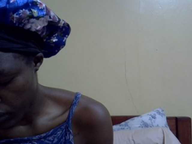 Smallgirl21 live webcam show