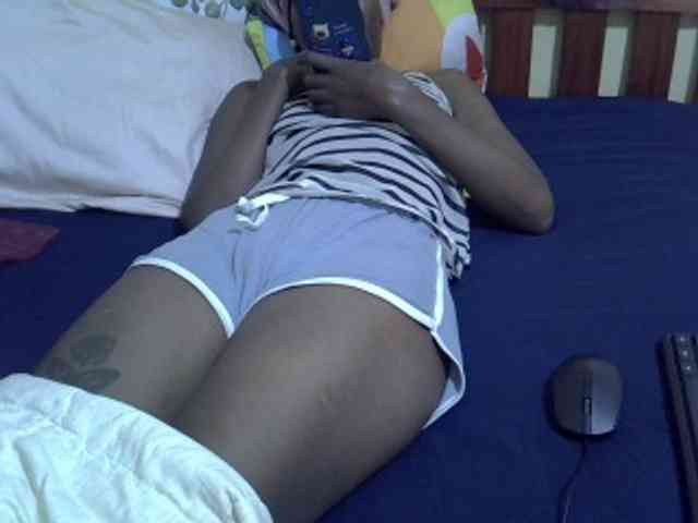 Smallgirl21 webcam