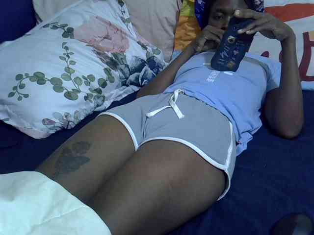 Smallgirl21 webcam