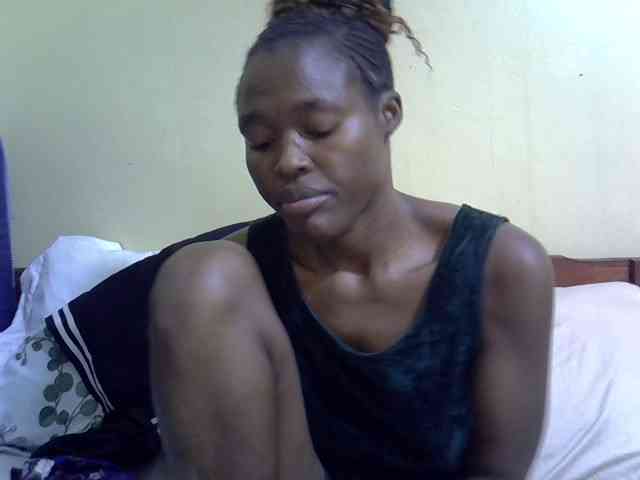 Model: Smallgirl21