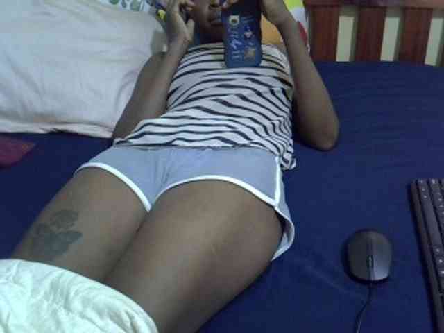 Smallgirl21 webcam