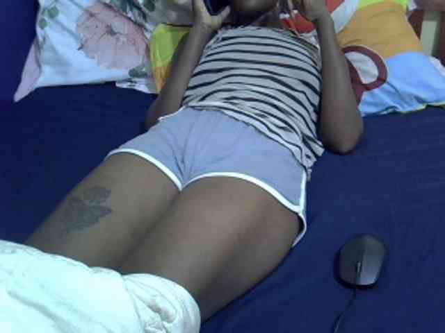 Smallgirl21 webcam