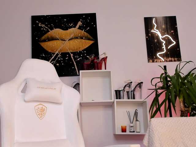 AnyssyaHot live cam on BongaCams