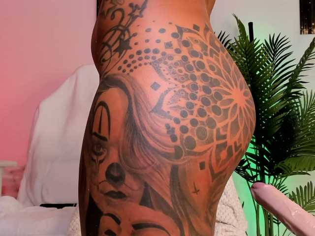 AnyssyaHot live cam on BongaCams