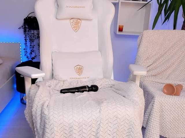 AnyssyaHot live cam on BongaCams