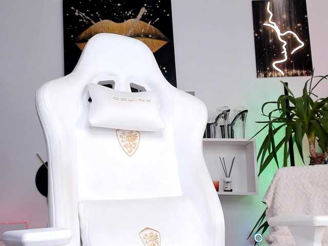 AnyssyaHot live cam