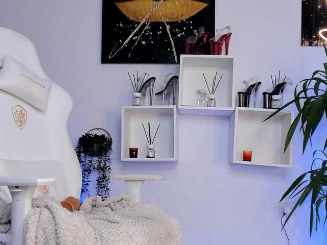 AnyssyaHot live cam on BongaCams