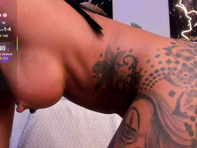 AnyssyaHot