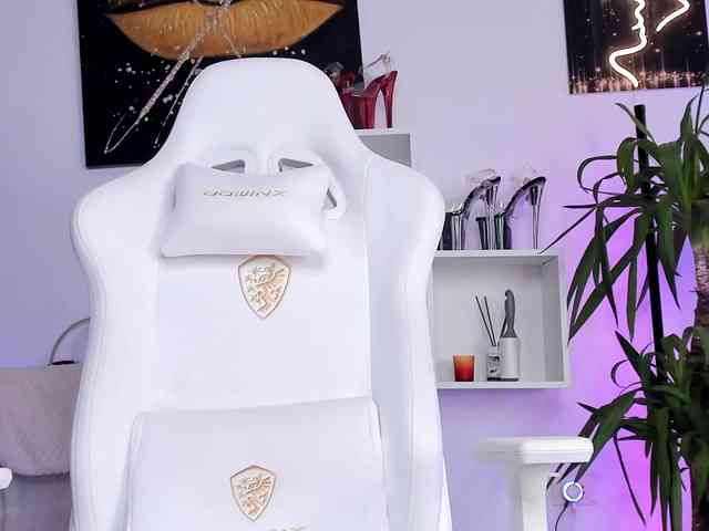Anyssyahot's live stream