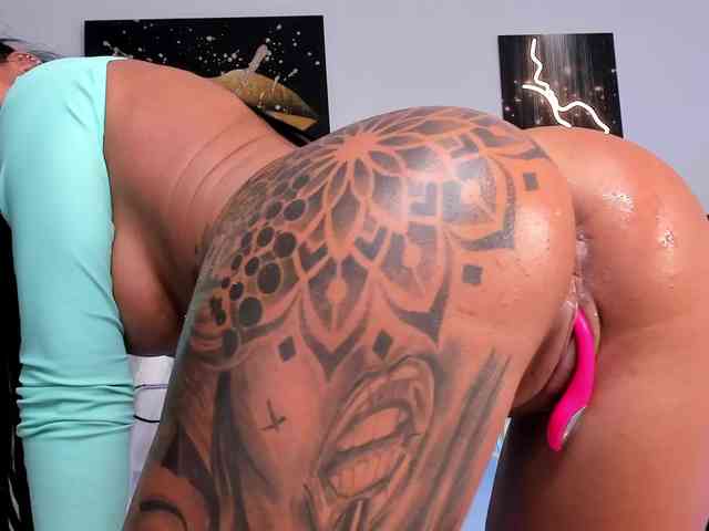 AnyssyaHot