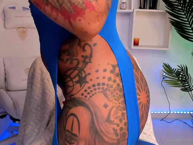 AnyssyaHot