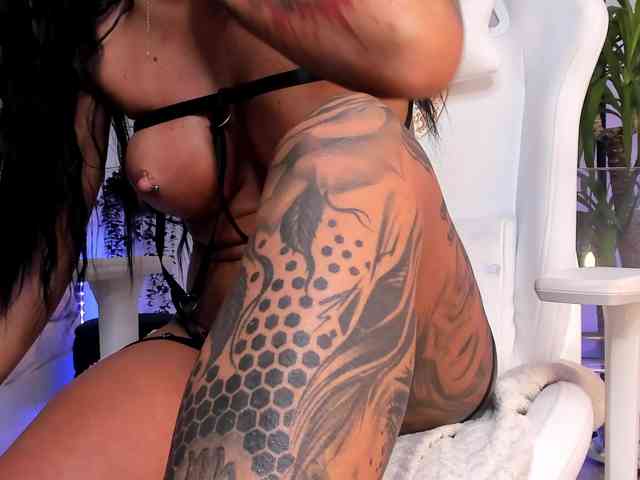 AnyssyaHot Live Webcam on BongaCams
