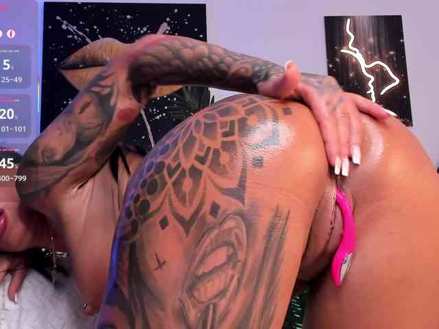 AnyssyaHot