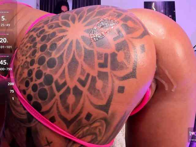 AnyssyaHot