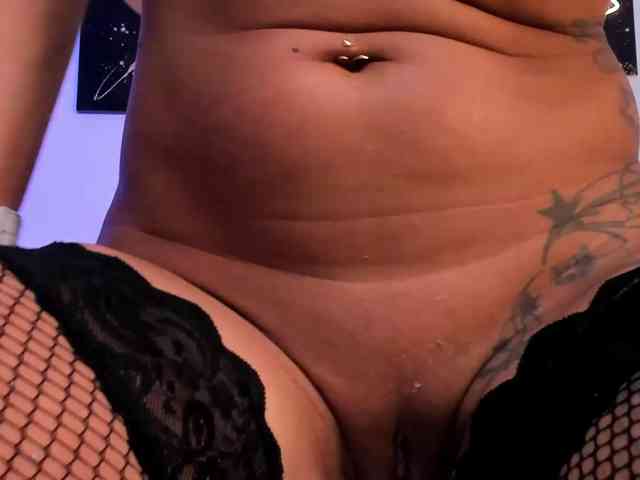 AnyssyaHot