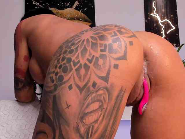 AnyssyaHot webcam