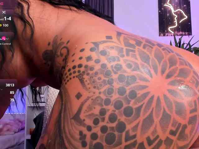 AnyssyaHot webcam