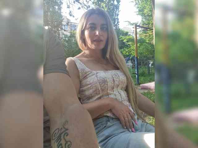 SweetCoople webcam
