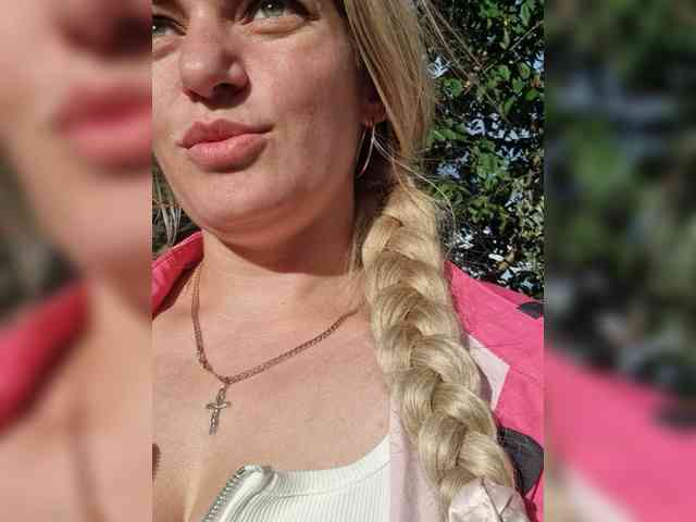 SweetCoople Sex Cam Show