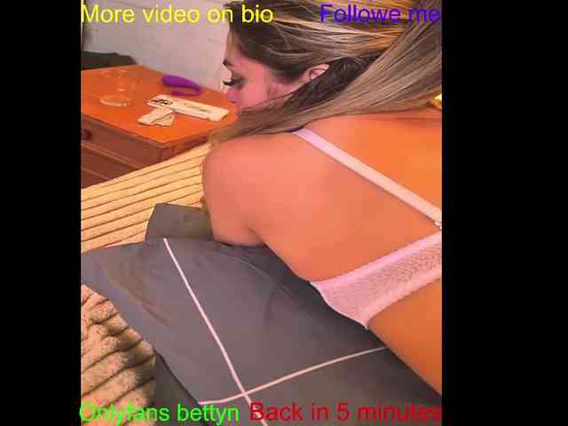 SweetCoople webcam