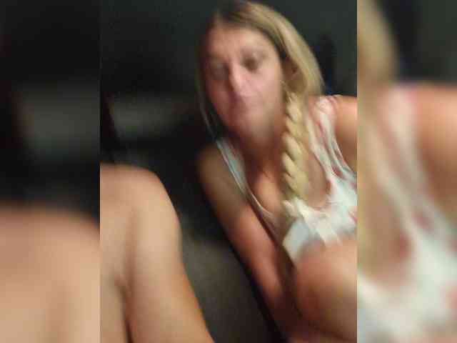 SweetCoople webcam