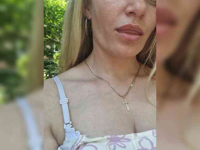 SweetCoople webcam