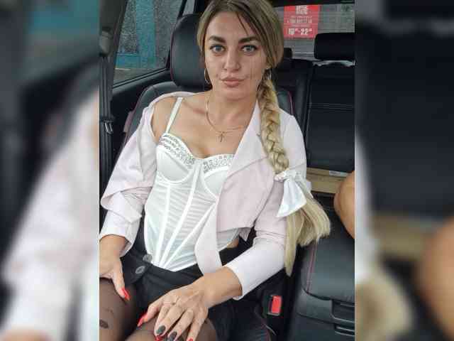 SweetCoople Live Webcam on BongaCams