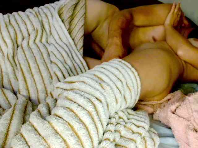 SweetCoople webcam