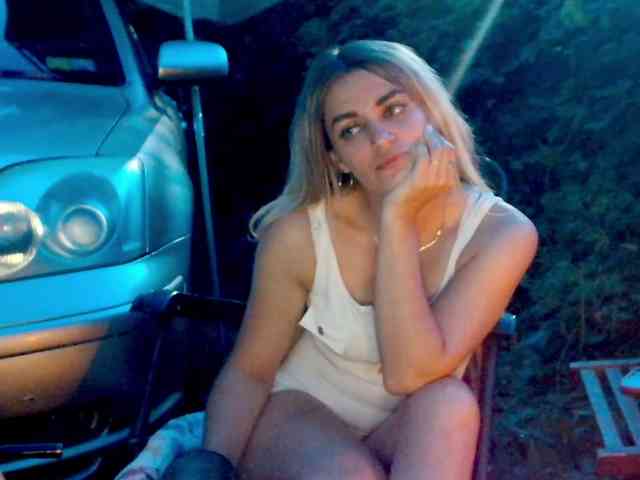 SweetCoople webcam