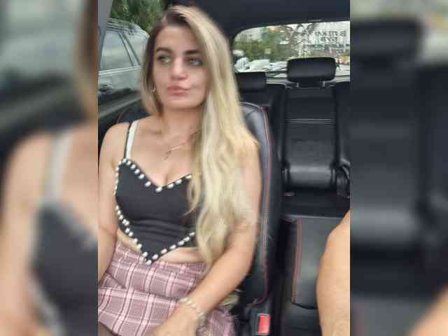 SweetCoople webcam