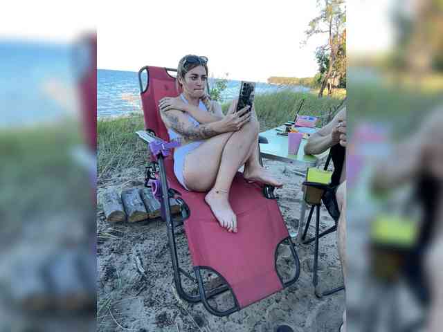 Model: SweetCoople