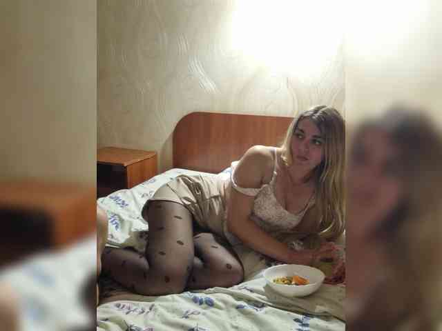 SweetCoople webcam