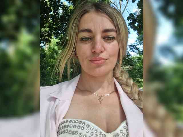 SweetCoople webcam