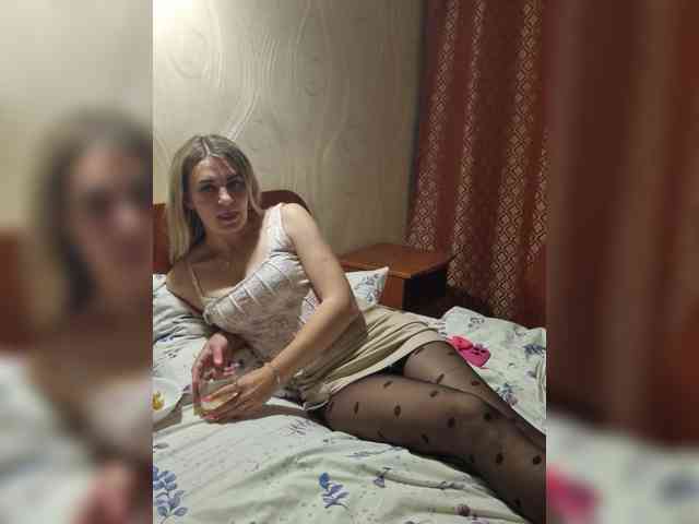 SweetCoople webcam