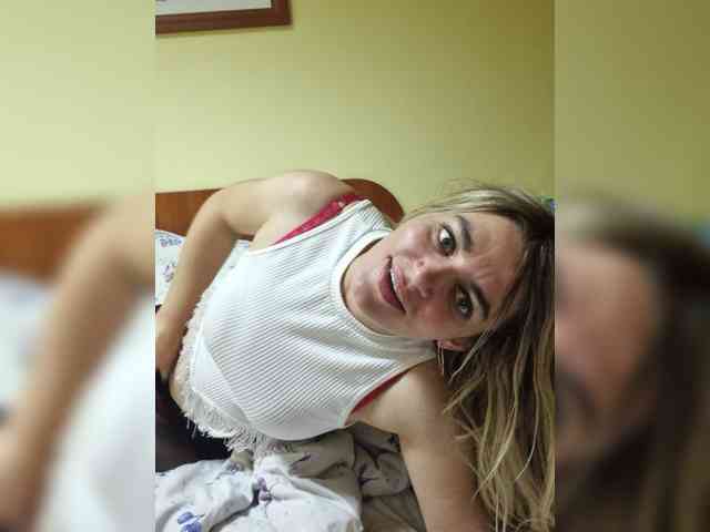 SweetCoople webcam