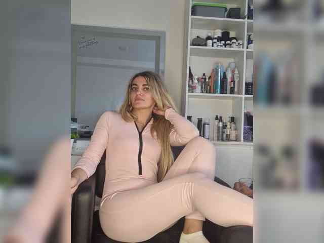 SweetCoople webcam