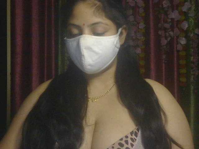 Naughtyladki live cam preview