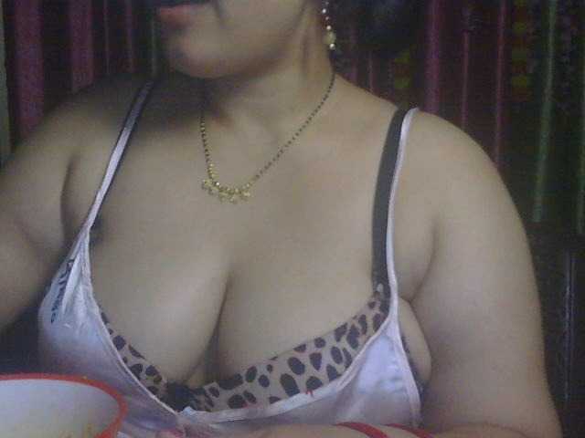 Naughtyladki live cam on BongaCams
