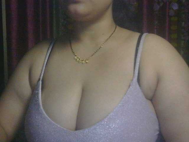 Naughtyladki live cam preview