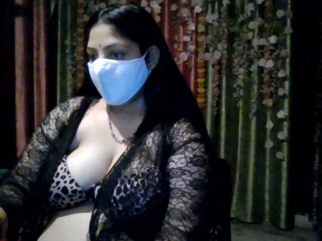 Naughtyladki live cam on BongaCams