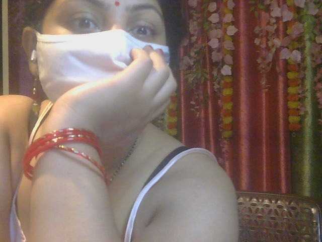 Naughtyladki live cam on BongaCams