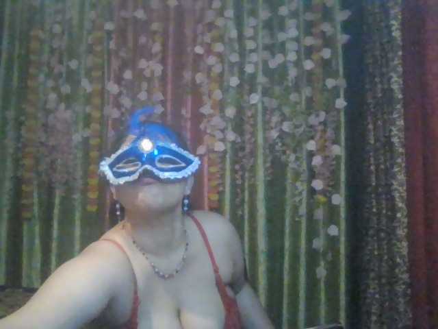 Naughtyladki live cam on BongaCams