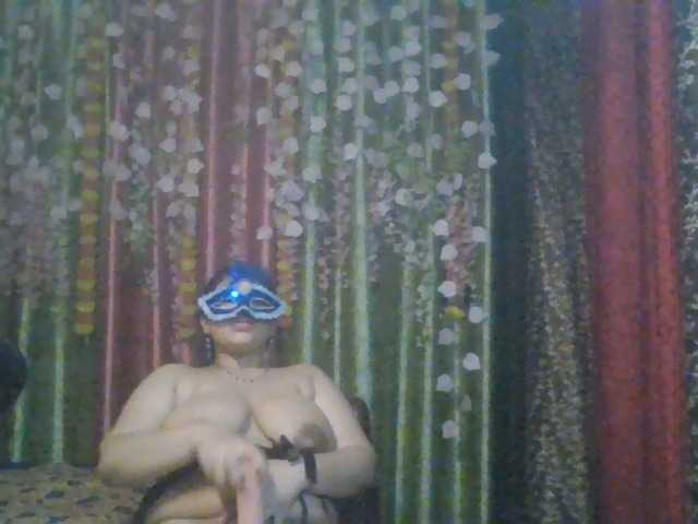 naughtyladki cam belle