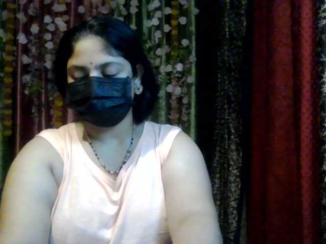 Naughtyladki live cam preview