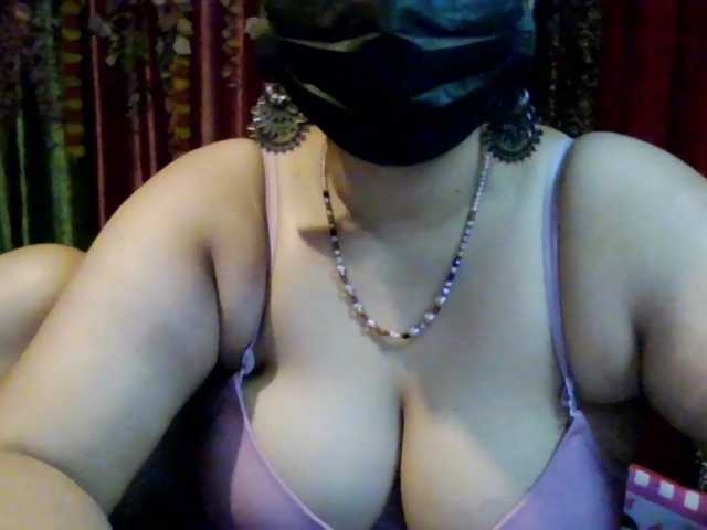 Naughtyladki live cam on BongaCams